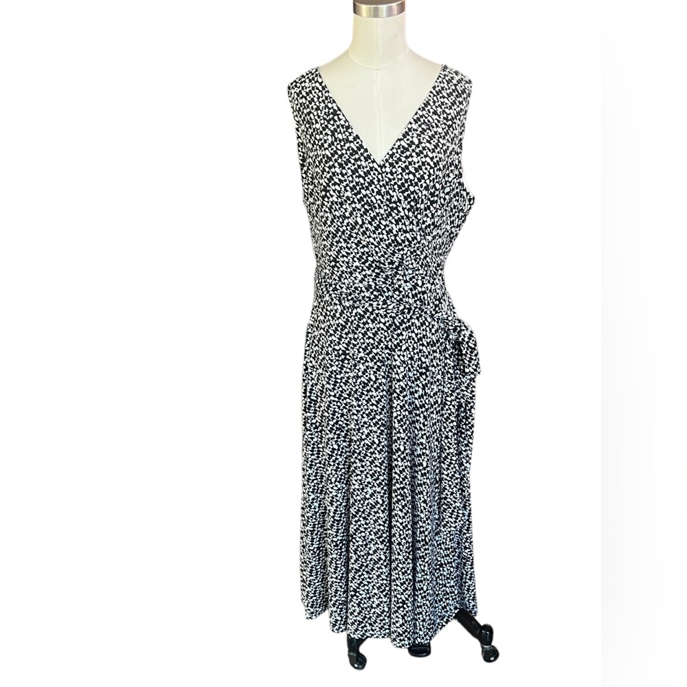Classic Black & White Sleeveless Wrap Dress